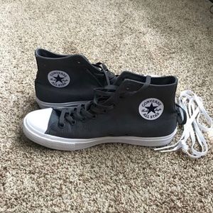 Men’s 10.5 Chuck Taylor Converse High Tops EUC